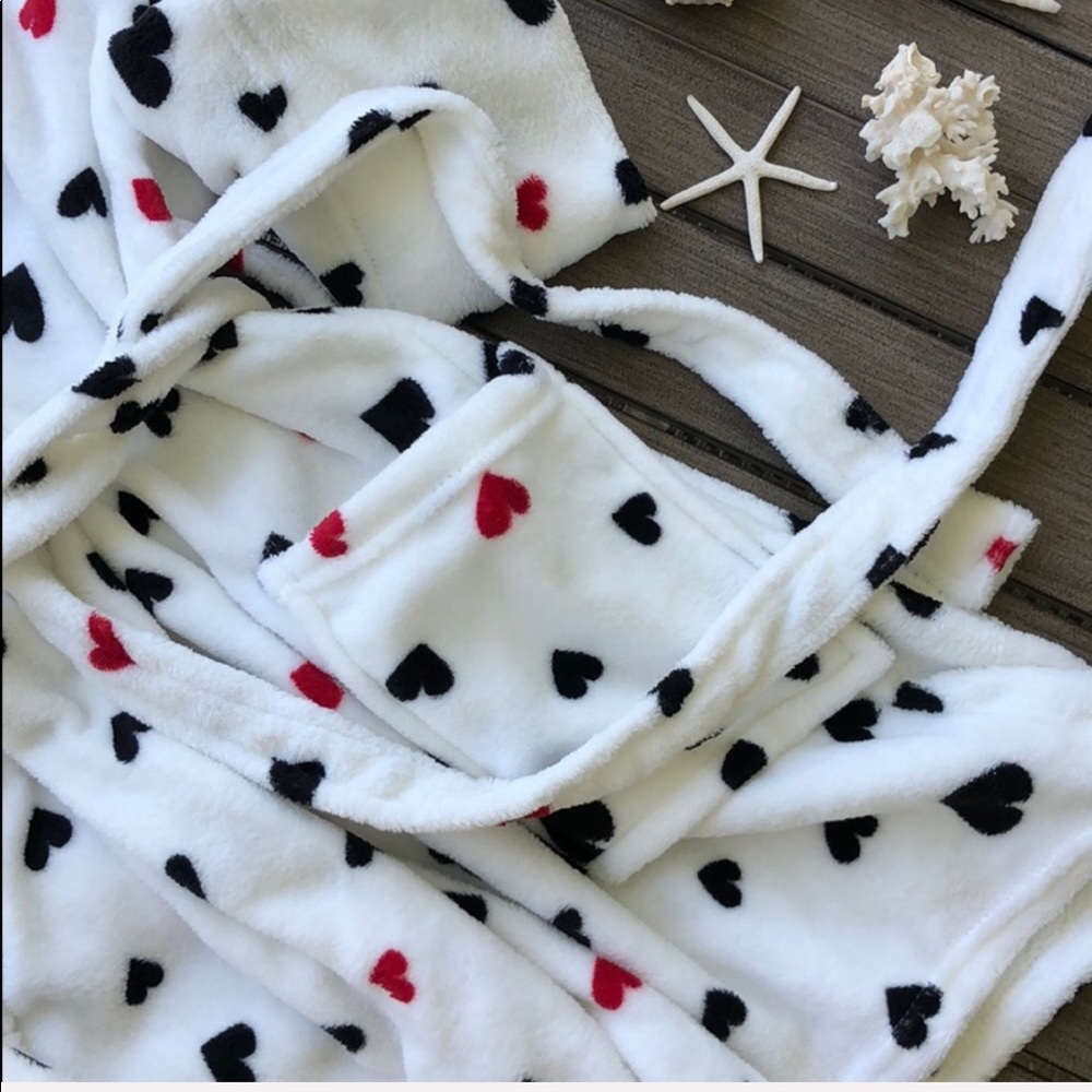 🌴🌼PJ SALVAGE- HEART ROBE🌼🌴 - Picture 8 of 9